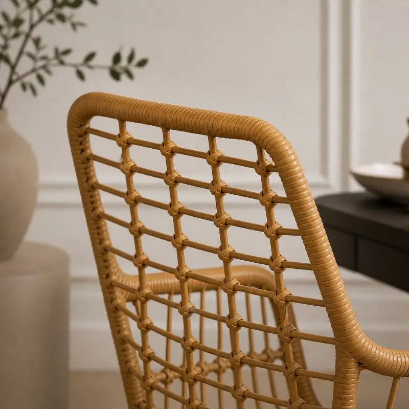 Lot 2 Fauteuils Rotin